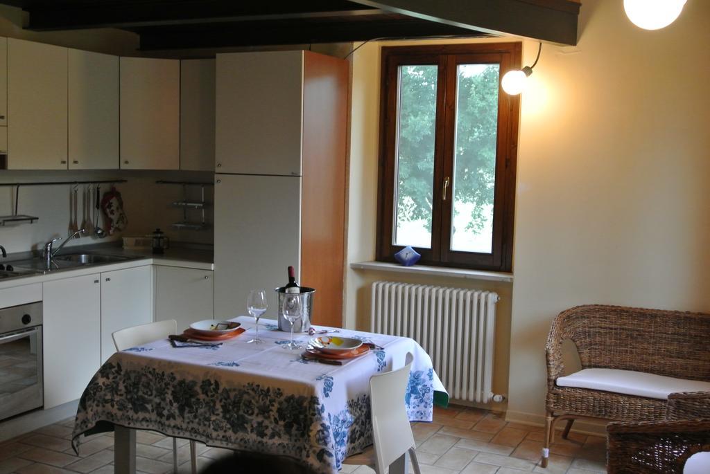 Agriturismo Valdappio Urbino Rum bild